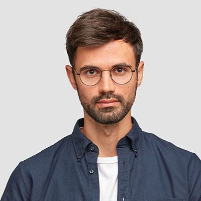 Alex R.